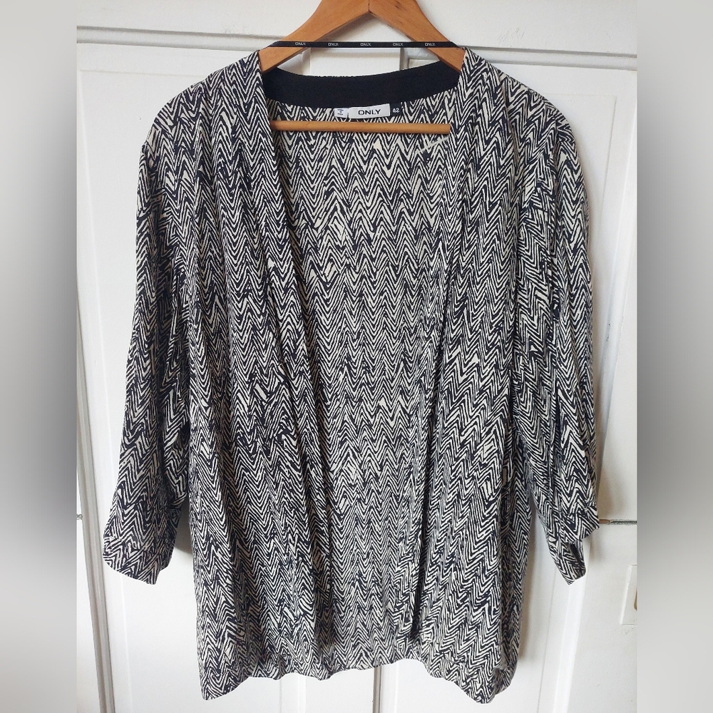 Patterned Cover Up
